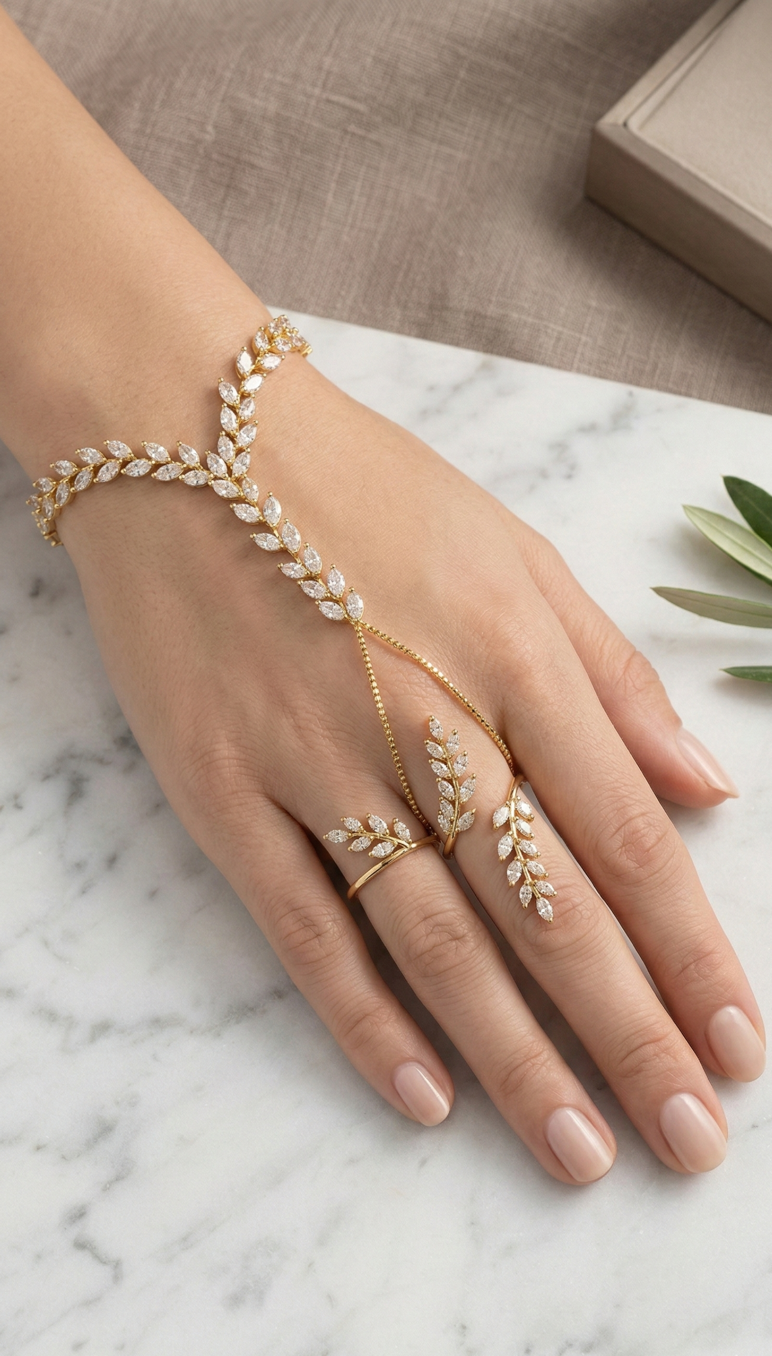 Sarmaşık Taşlı Şahmeran Bileklik